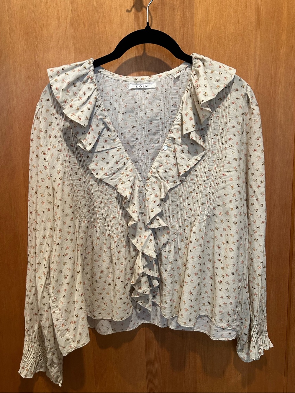 Doen Hardy top in cream parc monteau